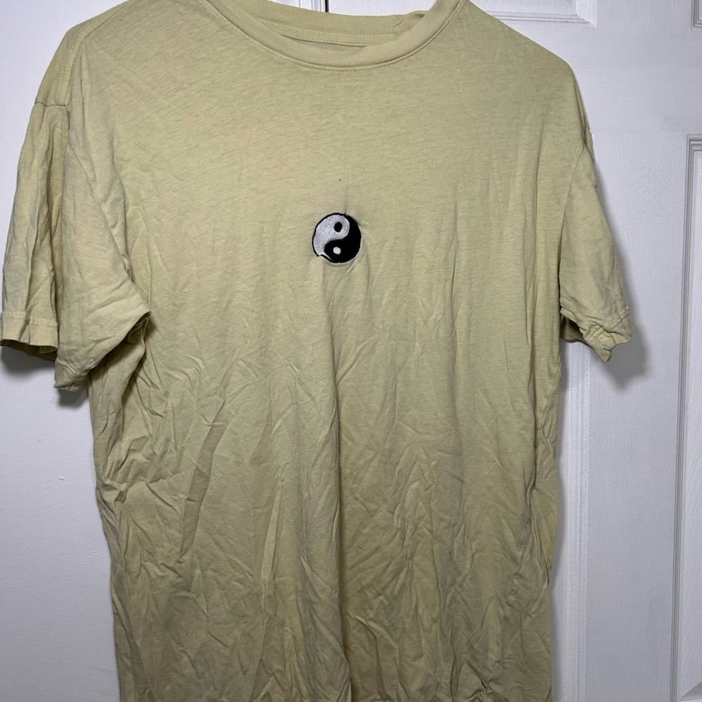 Urban Outfitters T-Shirt with Yin Yang embroidered (super soft material)